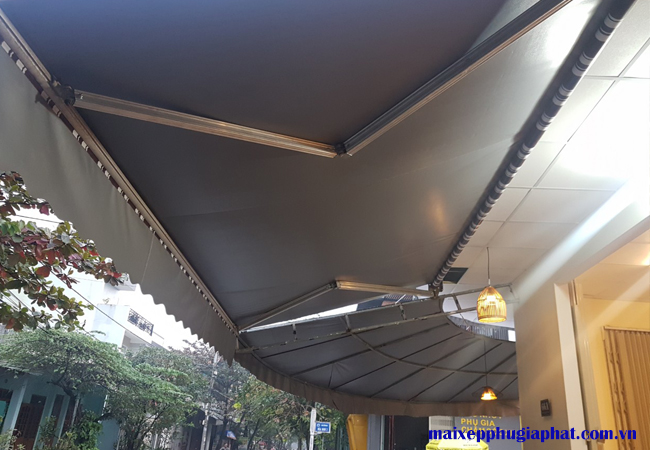 Mái hiên Cafe Quảng Ngãi